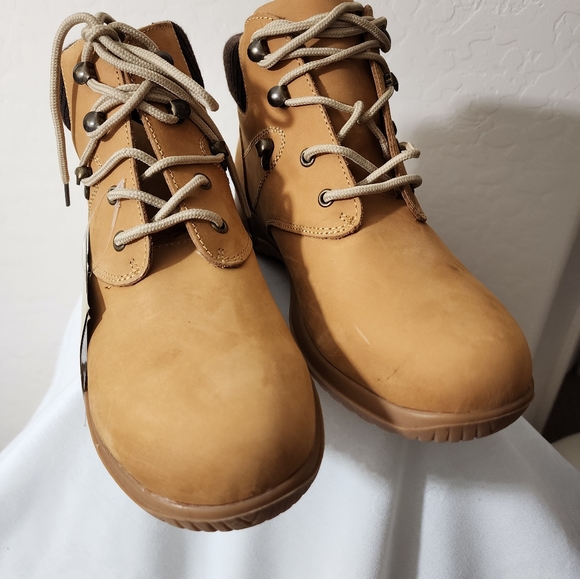 NWOT WONDERLUST WARTEX THER.AL WATERPROOF BOOTS - Picture 2 of 6